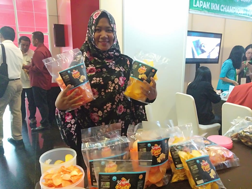 Dipasarkan dari Warung ke Warung, Kini Keripik Cinta Mas Hendro Produksi 4 Ton/Hari